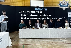 debata w szkole w Janikowie