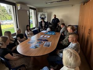 Promocja zawodu Policjanta w Powiatowym Urzędzie Pracy w Kozienicach