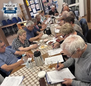 Debata Społeczna w Gniewoszowie z seniorami