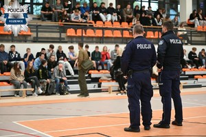 Policjanci z profilaktyką w Garbatce- Letnisku