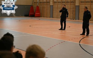 Policjanci z profilaktyką w Garbatce- Letnisku