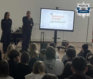 Prelekcja z policjantkami w PSP nr 3 w Kozienicach