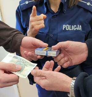 Nielegalna sprzedaż papierosów 15-latkowi