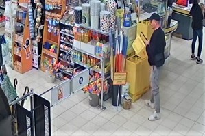 Fotografia kolorowa: Monitoring z kradzieży sklepowej Mława, market budowlany.