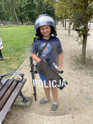 Fotografia kolorowa: Wakacje z mławską policją - „W zdrowym ciele zdrowy duch”