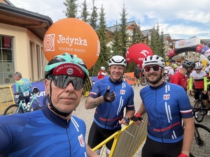 Fotografia kolorowa: w Bukowinie Tatrzańskiej w ramach Tour de Pologne Amatorów