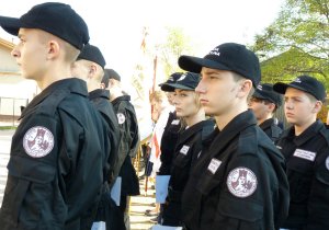 Uczniowie klasy policyjnej Zespołu Szkół im. Królowej Jadwigi w Czerwińsku