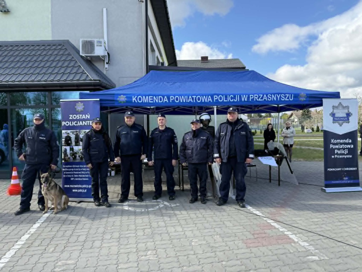 Dzień Otwarty w Akademickim Liceum Ogólnokształcącym: Promocja Zawodu Policjanta
