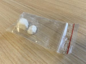 Amfetamina znaleziona w szaszetce biodrowej