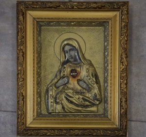 Obrazek Matki Bożej w kolorze złotym