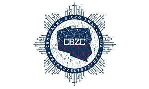 Ośmioramienna gwiazda, a w środku znajduje się kształt Polski, a w nim napis CBZC