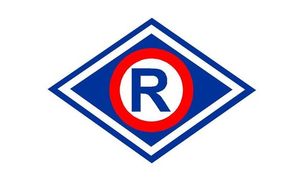 Litera R w rombie. Korpusówka ruchu drogowego
