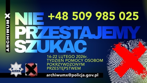 Odcisk palca i napis nie przestajemy szukać