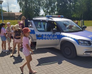 Węgrowscy dzielnicowi dbają o bezpieczeństwo dzieci podczas wakacji