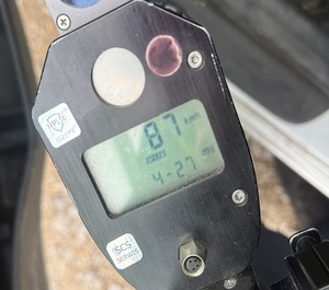 Przekroczył prędkość niedopuszczonym do ruchu Audi. Miał sądowy zakaz. W ciągu 48 godzin usłyszał wyrok