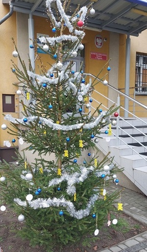 „Zamień odblask na ozdobę „- rusza piąta edycja odblaskowej choinki