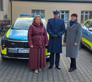 Nowe radiowozy dla policjantów z Węgrowa i Łochowa