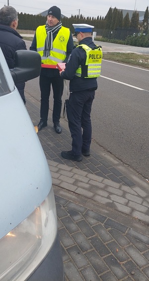 „W nowym roku bezpiecznie na drodze” - wspólna akcja KPP w Węgrowie oraz WORD w Siedlcach