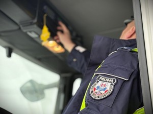 Ogólnopolskie działania „TRUCK&amp;BUS”. Policjanci kontrolowali kierowców ciężarówek i busów