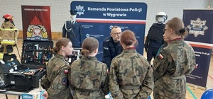 Węgrowscy policjanci na V Targach Edukacji i Pracy