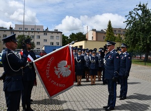 Uroczyste obchody Święta Policji w Węgrowie: Awanse, odznaczenia i podziękowania