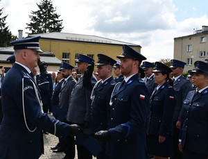 Uroczyste obchody Święta Policji w Węgrowie: Awanse, odznaczenia i podziękowania