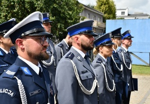 Uroczyste obchody Święta Policji w Węgrowie: Awanse, odznaczenia i podziękowania