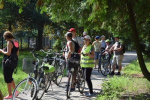 Spotkanie policjantów z uczestnikami rajdu