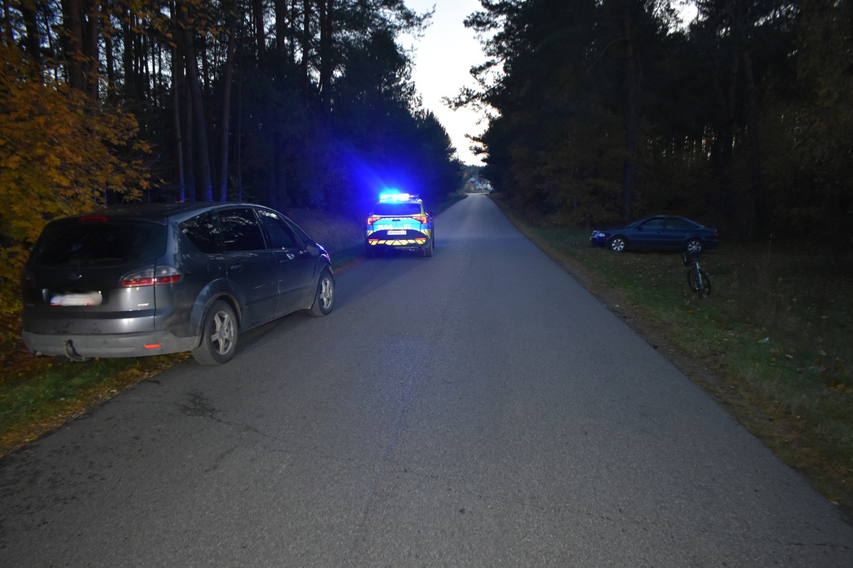 Wypadek z udziałem rowerzystki w Sieczychach