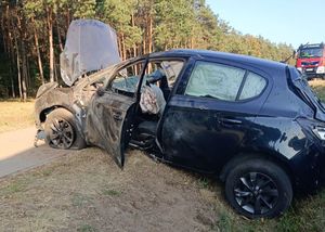 opel corsa uczestniczący w zdarzeniu drogowych miejscowość Łazy